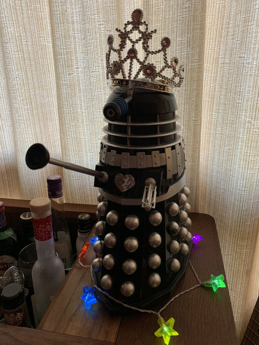 DoctorWhoandtheDrinksTrolley tweet media