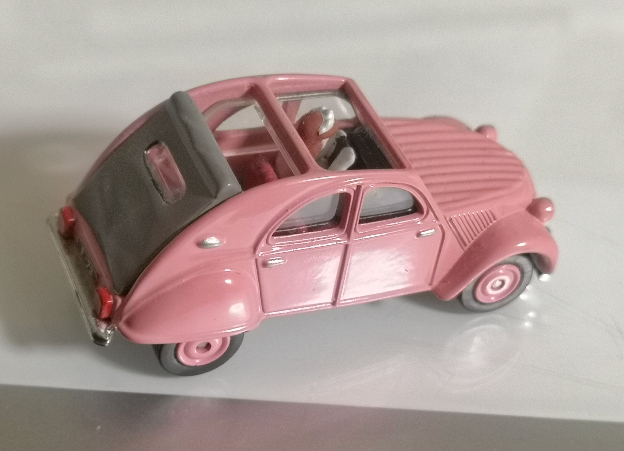 トミカシトロエン2CV タカラトミー 【単品】トミカ シトロエン 2CV ピンク : カー