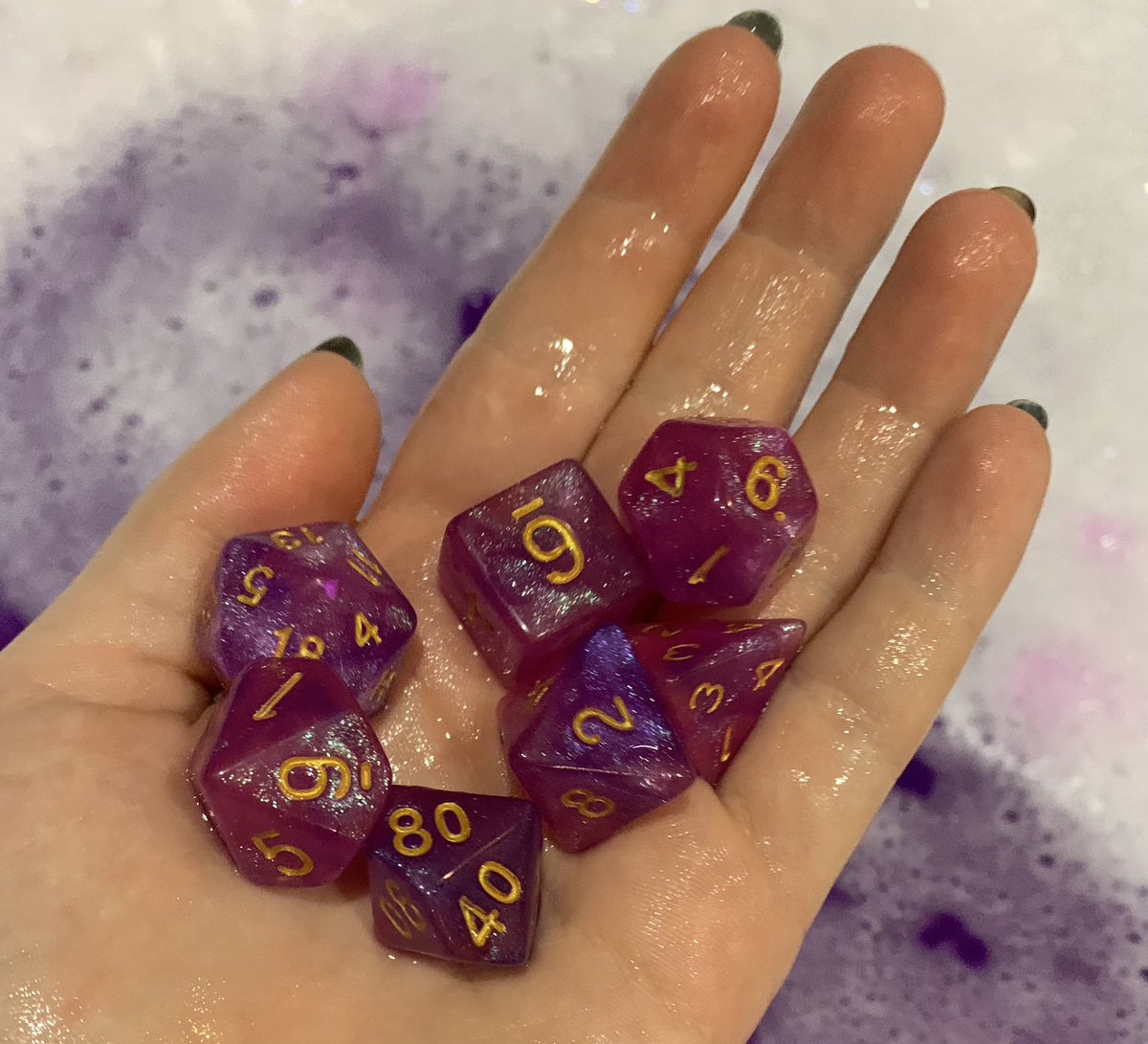 Amy_Everall's tweet photo. @GeekyClean I’m obsessed! Got this for my birthday as well as a pin. This was my first ever order! It’s so amazing! The dice are stunning, my new fave set, and the bath bomb smells amazing, didn’t stain me and left no residue for me to clean. Perfect! My cat approved! Thanks!💜😍 https://t.co/veKrYxaTHI