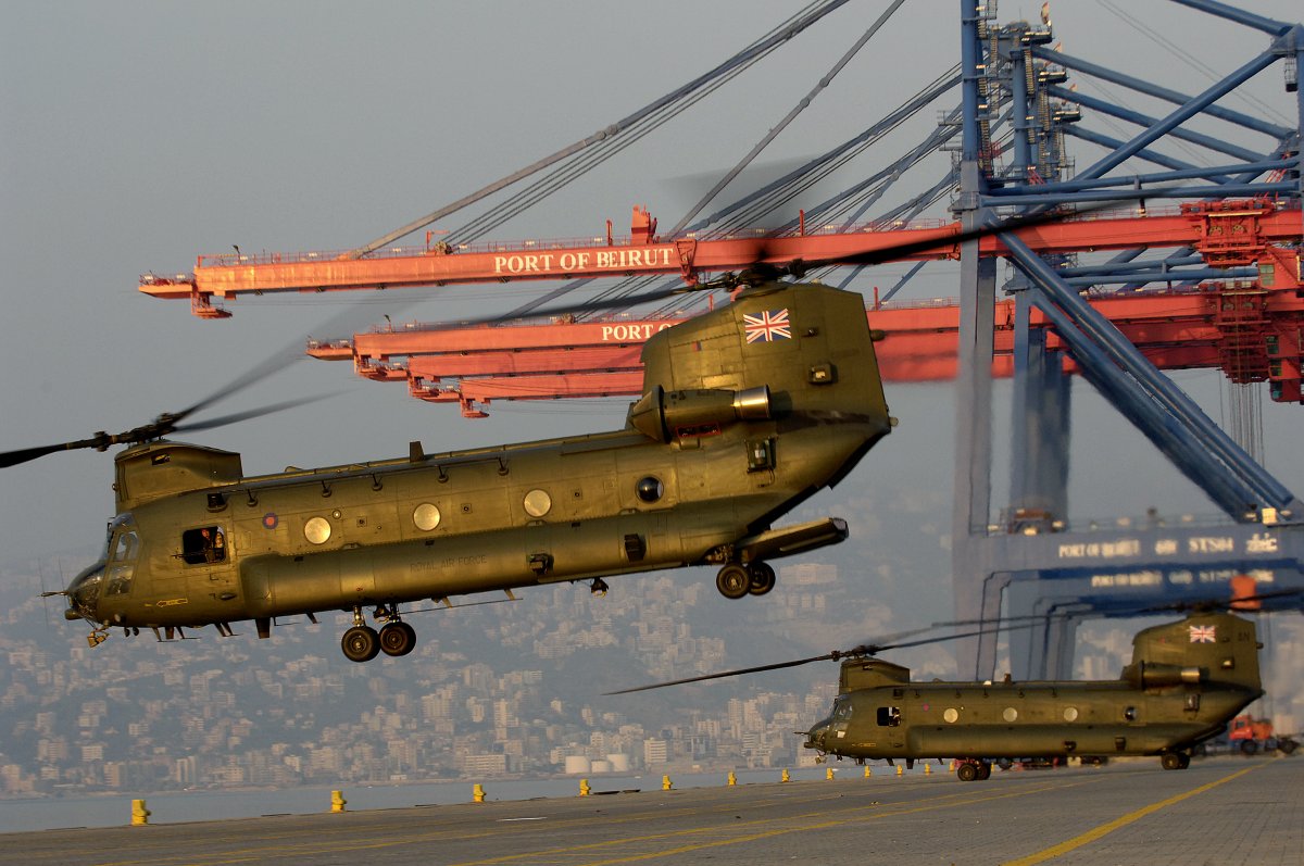 RoyalAirForce's tweet photo. 40 years ago today the first RAF Chinook was delivered into service.

The Chinook remains the backbone of rotary heavy lift from its first operational deployment to the Falklands, to its current deployment in Mali, delivering a capability second to none.

https://t.co/K2R7xb8Yx5 https://t.co/TYOPylOH2j