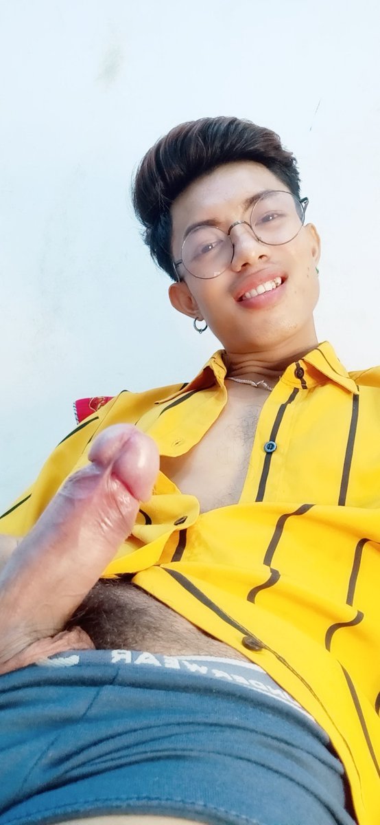 TwayThit2's tweet photo. ခညာလေတို့အကြိုက်ဖစ်မယ်ထင်ပါဒေ
                  🤣🤣🤣🤣
ကျုပ်ကိုကြီးစိတ်ဆိုးနေပြီ https://t.co/EdO6LKHblo