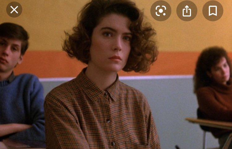 kimberly430's tweet photo. @halsey Twin Peaks Lara Flynn Boyle https://t.co/l5iV1DdDTU