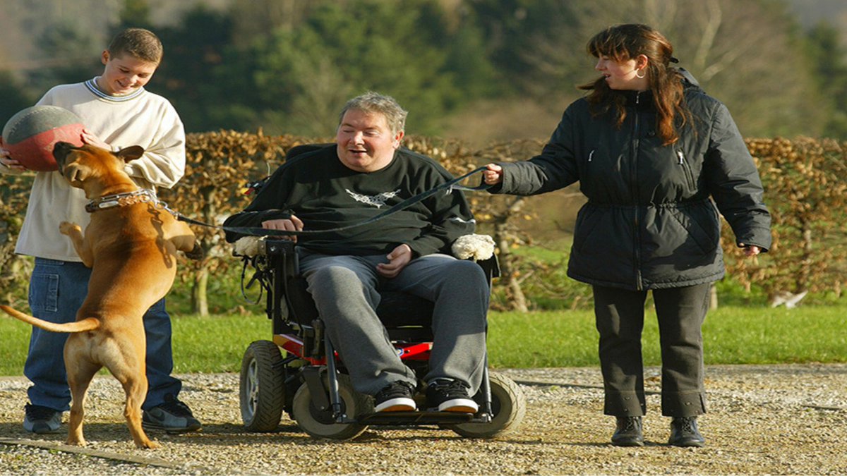 EU_Social's tweet image. JUST PUBLISHED: Evaluation of the European disability strategy 2010-2020:

☑️inclusion of disability issues in EU legislation
☑️positive impact on accessibility &amp;amp; passengers’ rights
⚠️high rates of unemployment or poverty remain

Read more: europa.eu/!qn64Jb #EUdisability