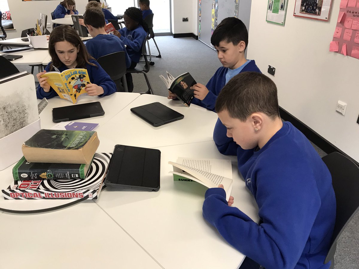 MissReidMorgan's tweet photo. Some lovely time spent reading this morning after a busy week of learning! We’re loving @JasonReynolds83’s Sunny, Akissi by Marguerite Abouet and @JamiesonV’s Roller Girl! @ShacklewellE8 #ShacklewellReads https://t.co/nhIoDTdPae