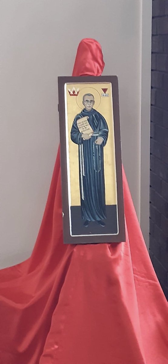 StEdandHS's tweet photo. 7 years since the parish joined @Twitter! A lot has changed since then but with the power of social media we have able to reach out to our parish using other mediums which has been v important to our parishioners in 2020 🙏🏻#sociallydistantspirituallyclose #twitteranniversary https://t.co/tIbFQwAKtq