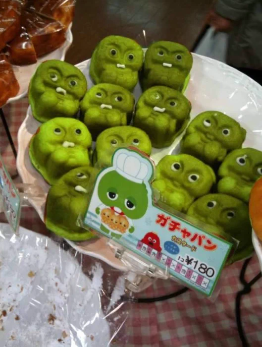 パン屋さーん。これは失敗作・・・？これはこれで成功作？？