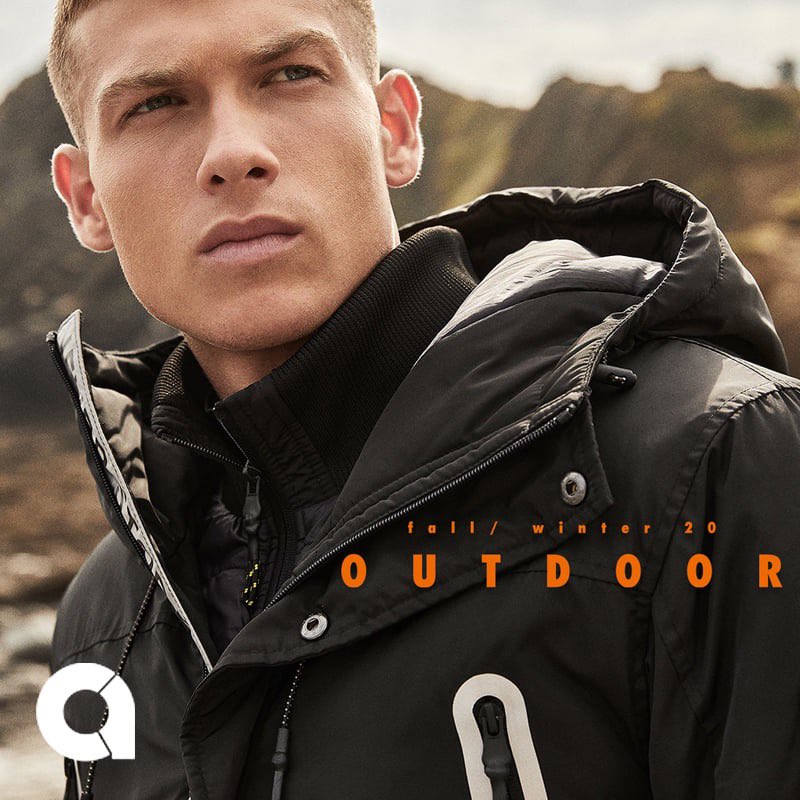 ¡Llegó el momento de los abrigos! 🧥

El frío ❄ ha comenzado y las tendencias en abrigo en #Decimas son 🔝 
Encuentra el modelo que más te guste y disfruta de este otoño a la moda. Tienes muchos modelos para elegir, además, por #BlackFriday ⬛🎁 encontrarás súper precios.