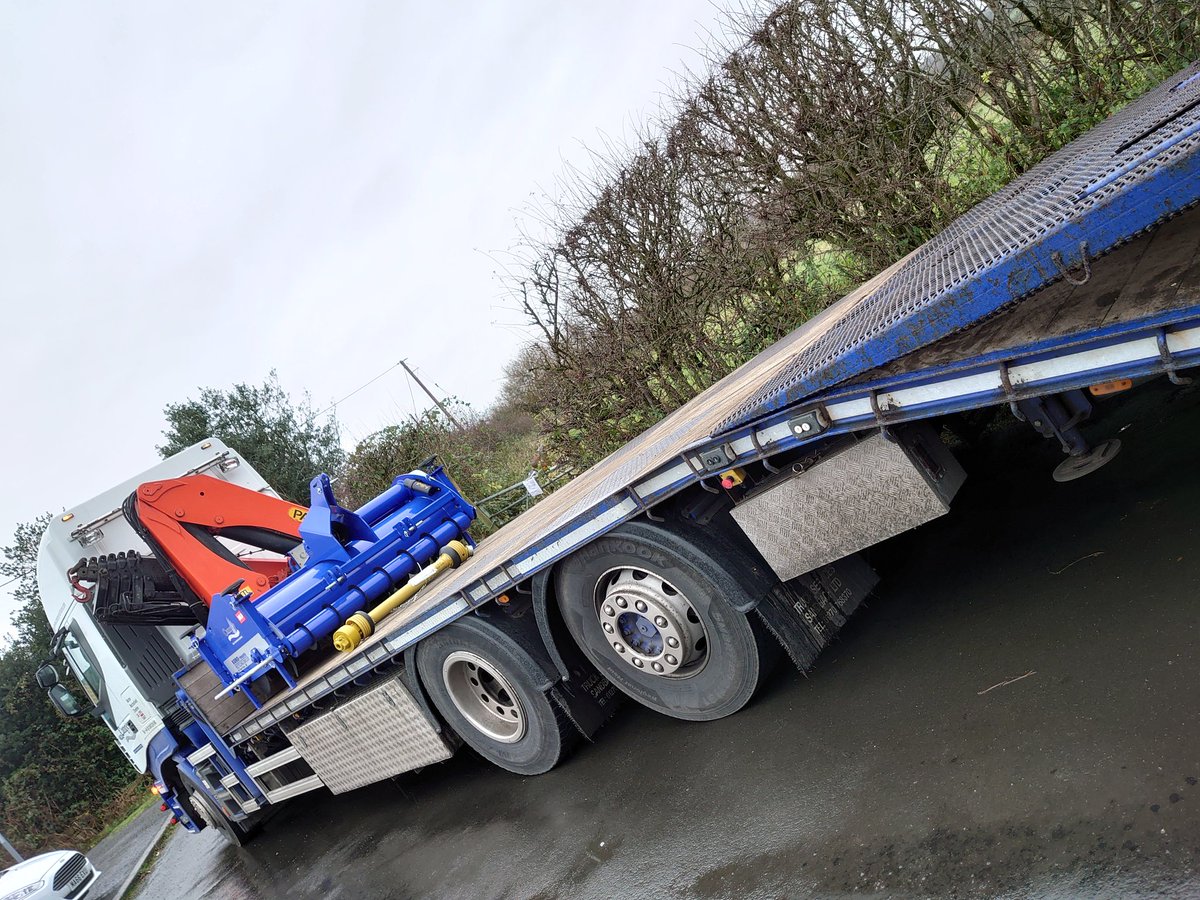 BPGcontractors's tweet photo. New metal....#BlueGrey @CampeyTurfCare https://t.co/mtMmnUrEHL