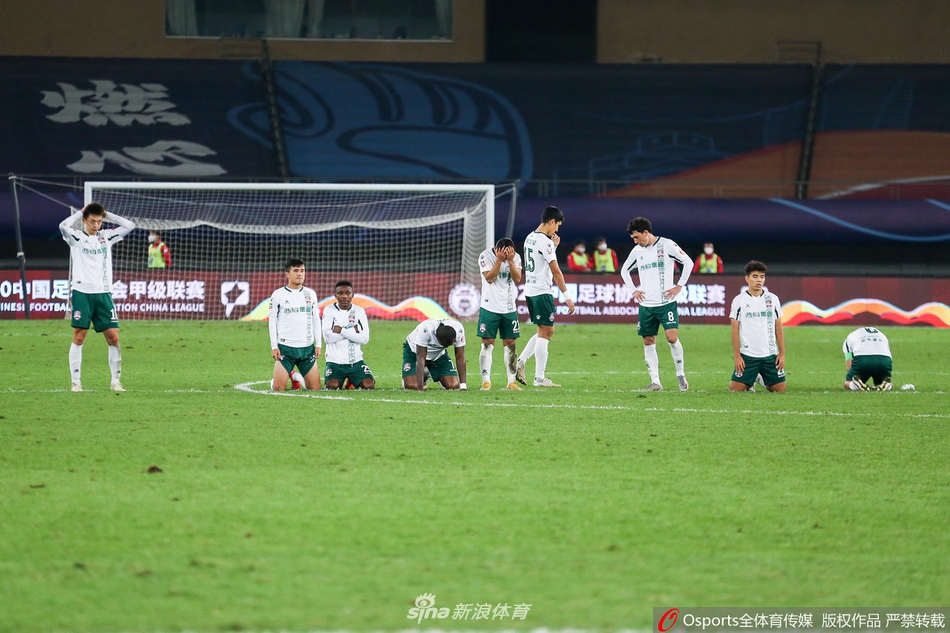 CSLfutbol's tweet photo. El primer PlayOff de descenso en la #ChinaLeagueOne se lo lleva el #HeilongjiangLavaSpring, que mantiene la categoría. Por su parte el #XinjiangTianshan cae a #ChinaLeagueTwo https://t.co/cukgszpqTZ