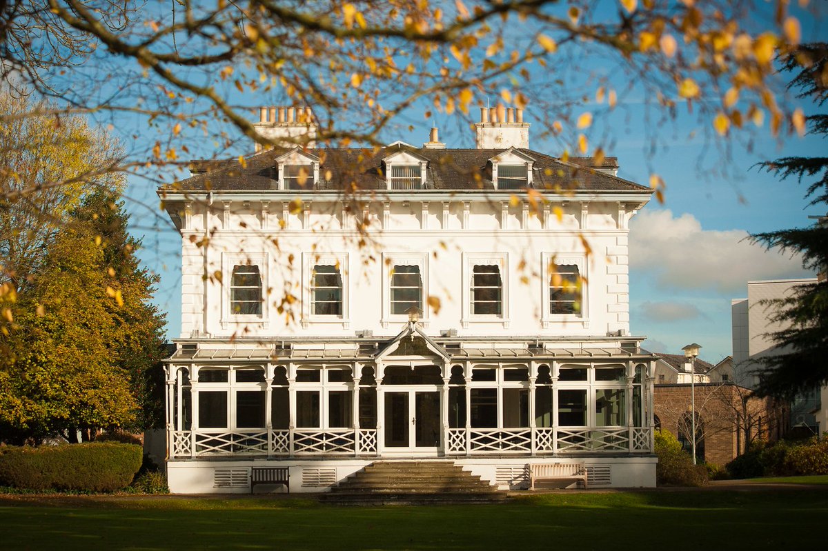 We can now confirm that the UoG will be offering asymptomatic coronavirus testing for all students on campus!

This should allow you to travel back safely for the Christmas break 🎄

We've sent an email to students about this but here's a quick round up 👇

<a href="/yoursu/">Me</a>
 
[Thread 1/8]