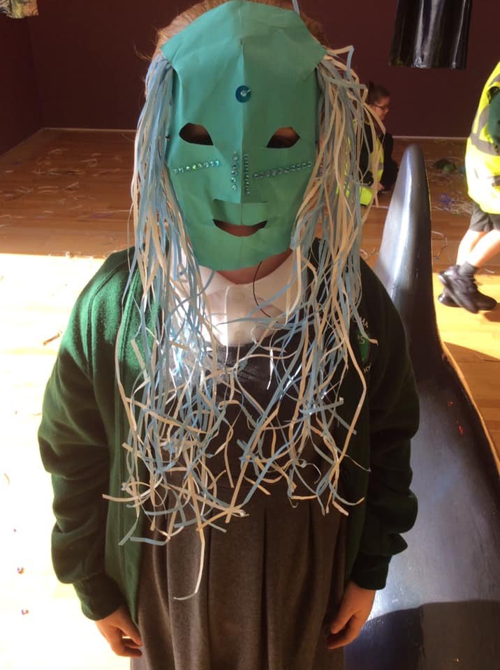 dlwp's tweet photo. Bexhill’s Chantry Community Primary School Year 5 students visited just before Lockdown 2 &amp; made masks inspired by Performance Masks by Zadie Xa and Benito Mayor Vallejo. 

#TakeoverDay  #HereForCulture #LetsCreate #HereForCulture

Images : Lisa Cunningham https://t.co/3GyhZzeRh1