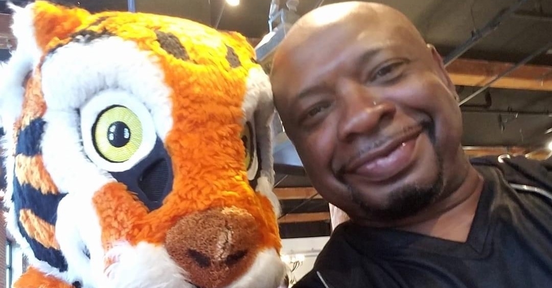 ClemsonTigerNet's tweet photo. ICYMI: GoFundMe started for the funeral expenses of Tajh Boyd's father: https://t.co/Lw0myZvAxU https://t.co/w3lBwrjpUC