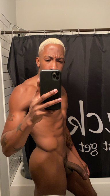 Good morning!  Happy FINE NIGGA FRIDAY🌹 https://t.co/gUmEjRnwn7<a href="/tag/memorylanemonday"class="tags"><span>#memorylanemonday</span></a>