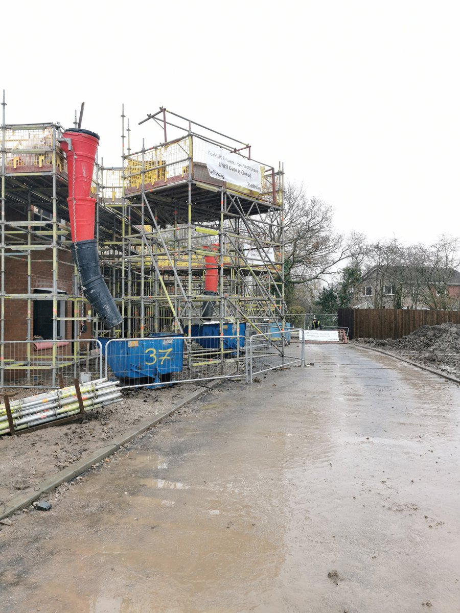 BSLSystemsLtd's tweet photo. Angled Loading bays
Ingol, Preston

BSL Systems Ltd
Layher
 
Scaffolding Construction soultions

Safer
Productive
Innovative

 #scaffolding
 #scaffold
 #layher
 #scaffoldingservices
 #scaffolddesign https://t.co/3pKkTiFort