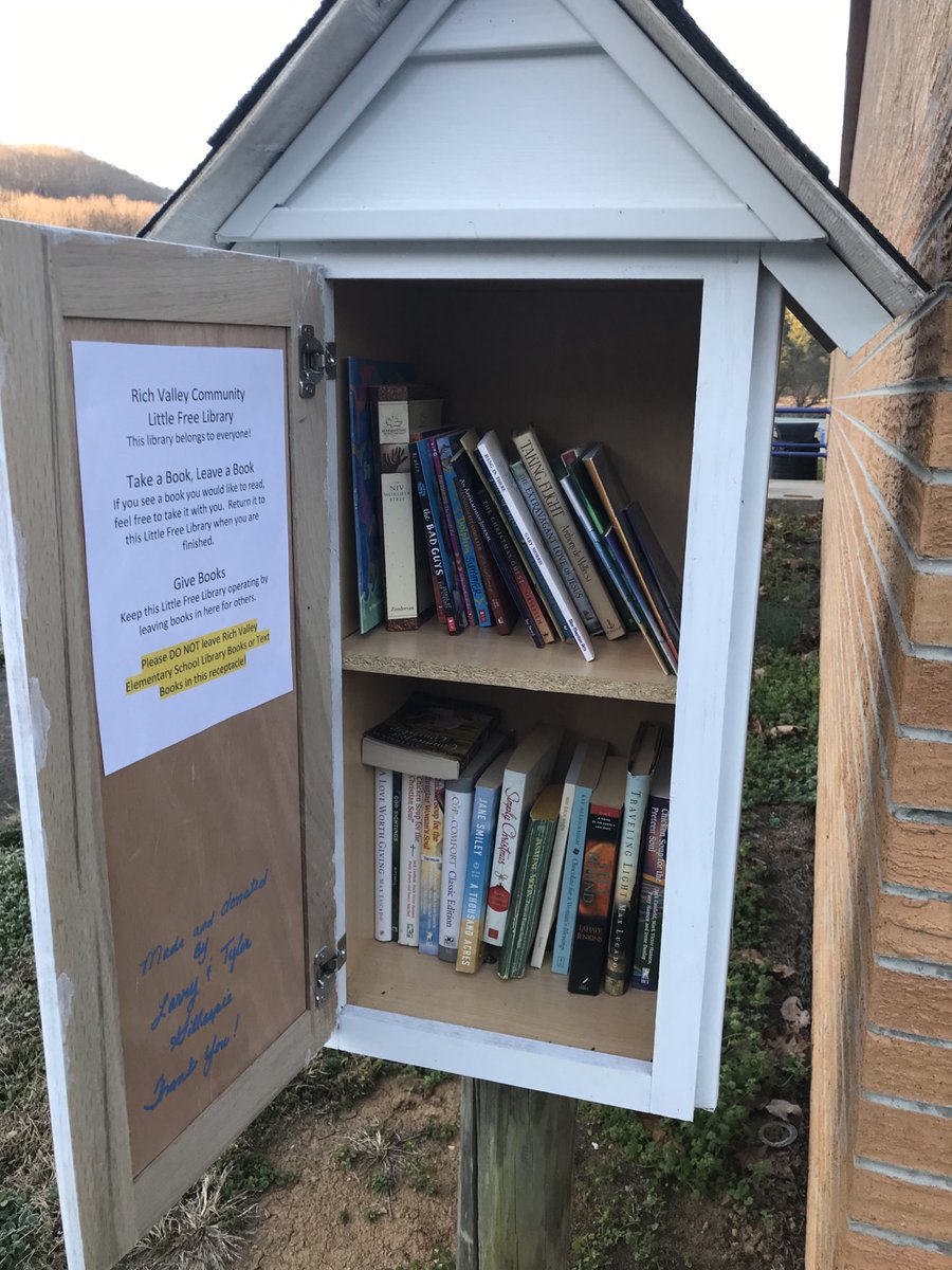 RichValleyEl's tweet photo. Come share a book with us!  Thanks Larry and Tyler Gillispie.  You did a great job on this!! https://t.co/4RgWygbvPI