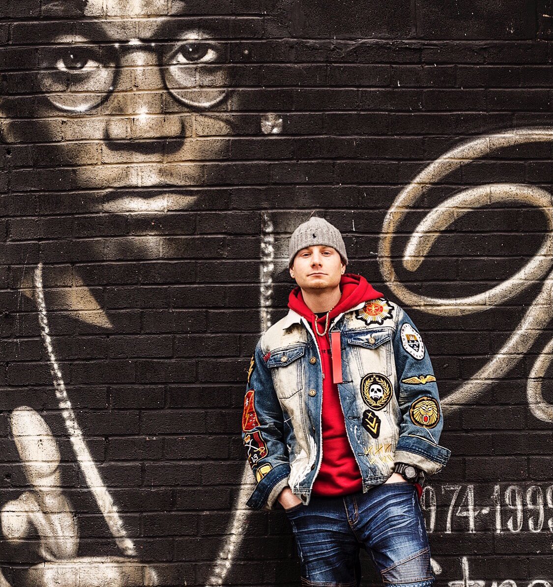 HATCHwiseguy's tweet photo. The first time I heard #BigL it completely changed the way I looked at rap. He was so good, he made everyone else seem mediocre in my mind. Grateful for his contributions to the culture. Presence is still felt🏆 Salute to the god
#hatchwiseguy #harlem #ny #mural #hiphop #legend https://t.co/LBR3Dap5Hd