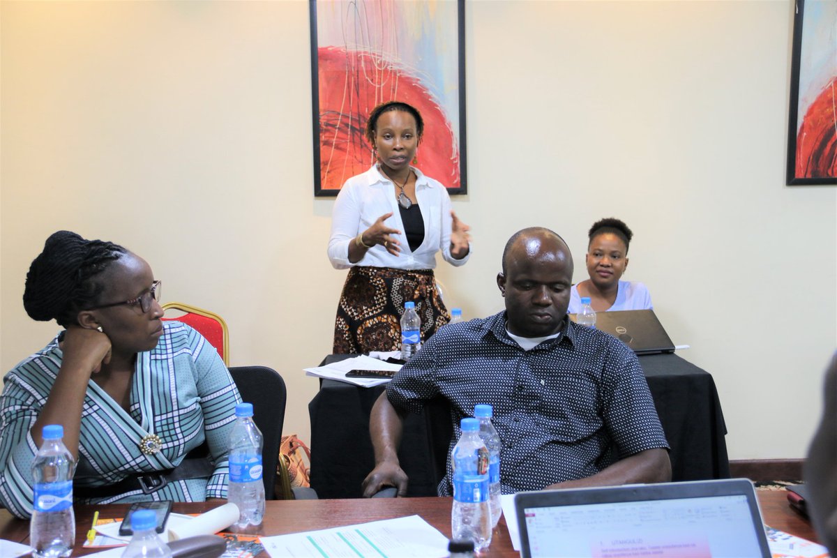 TECCtz's tweet photo. International Youth Foundation (IYF) Country Director, Joan Kimerei responding on issues arises during the discussion on opportunities and challenges in supporting youth entrepreneurs through affordable loans with @sido_tanzania credit officers and LGA Youth Development officers. https://t.co/V45jqkh1b2