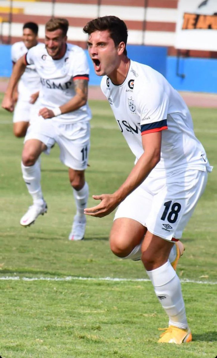 El grito más hermoso. La garganta llena de gol, de eso se trata. Esos pequeños momentos maravillosos q el fútbol te devuelve en el q los esfuerzos, sacrificios y decepciones son recompensados. Con disciplina y paciencia las cosas se van a dar. Te admiro mucho <a href="/SantiagoReba96/">Santiago Rebagliati</a>