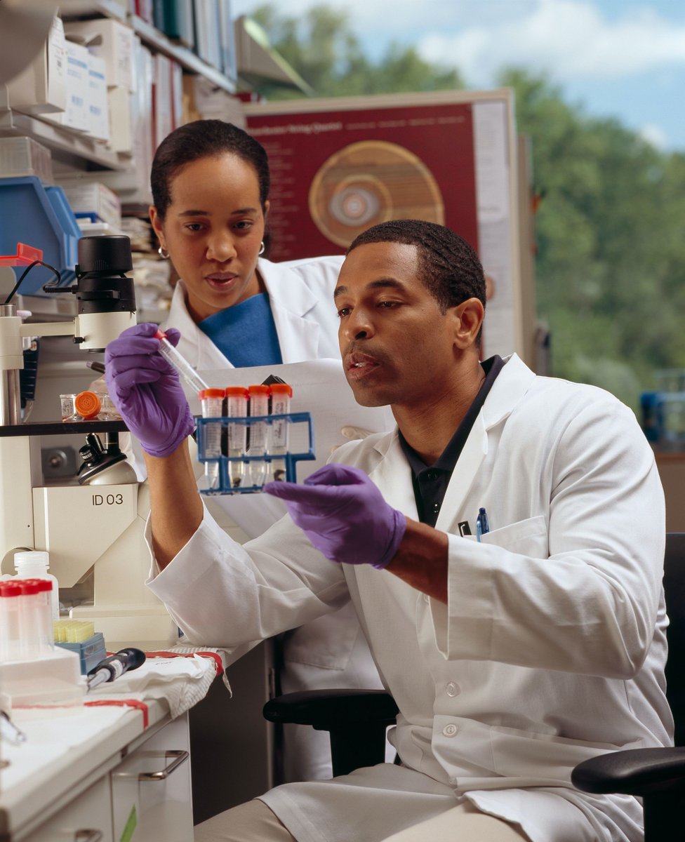 S2TEMCentersSC's tweet photo. #STEMStats Alert #EarlyChildhoodTeachers & #ElementaryTeachers! Did you know that 65% of #scientists & #gradstudents indicated their interest in #science began before middle school? For resources on #EarlyChildhoodSTEM & #STEM teaching and learning, go to https://t.co/poIxIMqYmR https://t.co/HSIMpln0Kf