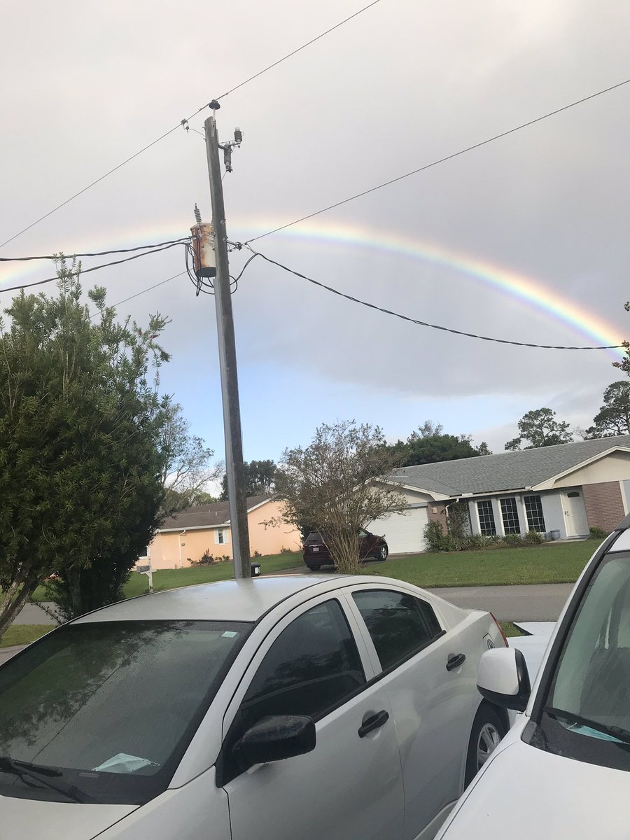 A beautiful sign of hope!! 🌈 🙏🏻