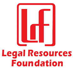 ZimHRNGOForum's tweet photo. The @LRFZimbabwe has successfully  trained community volunteers over the years who support members of their community through legal education and provision of primary legal support. To date, they have 552 paralegals who are active in communities.
#HandsoffCSOs
#Forummembers https://t.co/6KMF1jny1v