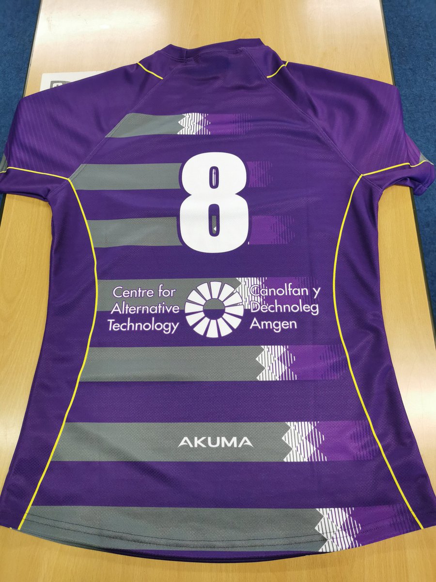 AGHyddgenPE's tweet photo. New kits at Ysgol Bro Hyddgen have arrived ready for the time we play next! 🏉🏉 On behalf of the school we'd like to thank the sponsors for their contribution! @BroHyddgen @plantiltd @centre_alt_tech @cambrianrailwaypartnership https://t.co/eIbCwdlmo4