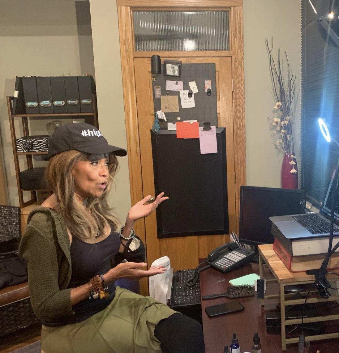 KarynCalabrese's tweet photo. Thank you to all 275+ of you who have registered for my biweekly Fireside Chat + Q&amp;A sessions via Zoom so far. 

So many wonderful health journeys💎See you for the next one on December 3rd! 

https://t.co/tO3xmXp1jg https://t.co/LT1ruJk7MX
