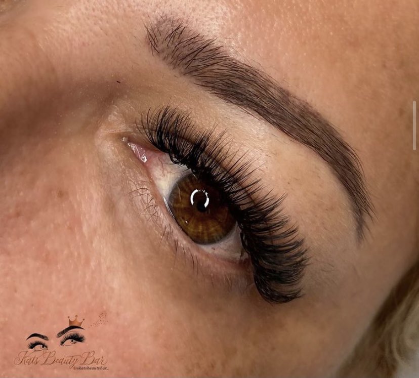 katherinerose_1's tweet photo. Kats Beauty Bar is here for all your lash needs! Check out our IG: katsbeautybar_ for more information. Any support given is truly appreciated ❣️ https://t.co/5fkC4Cv2RK