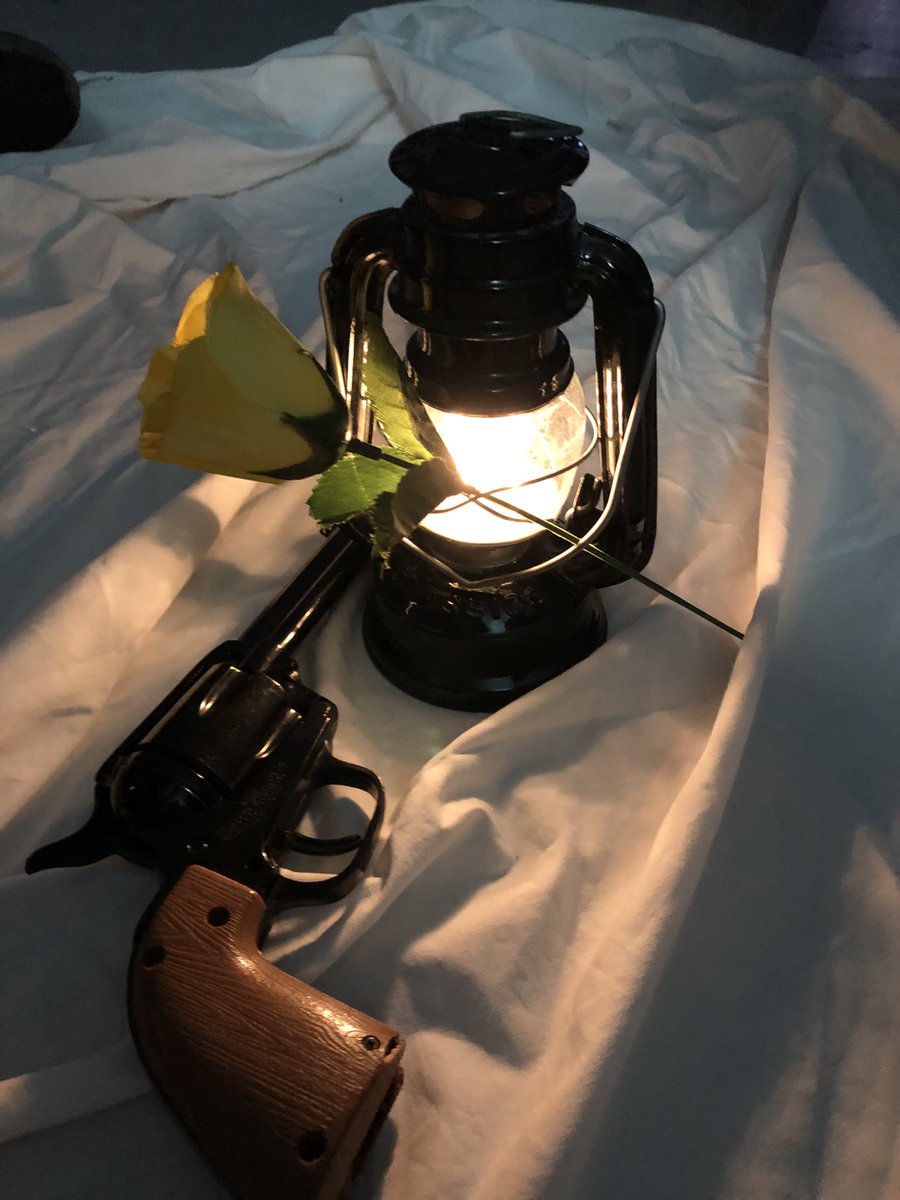 This week we have been studying ghost plays and ‘The Woman in Black’ in our year 10 lessons. Using props, music and lighting to create atmosphere. 🎭