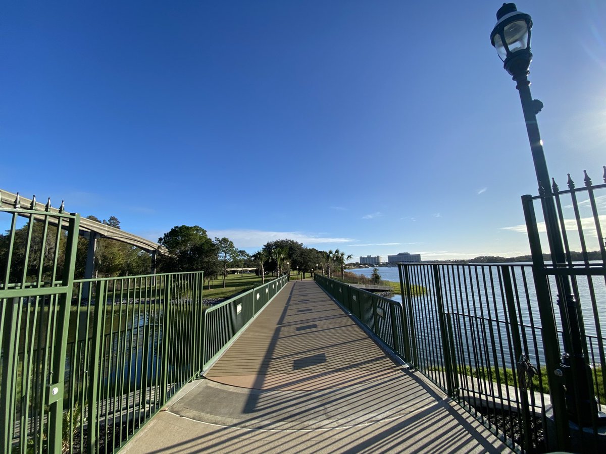 wdwmagic's tweet photo. The new walkway from Grand Floridian to Magic Kingdom is now open! https://t.co/ZgI5gHdCJR