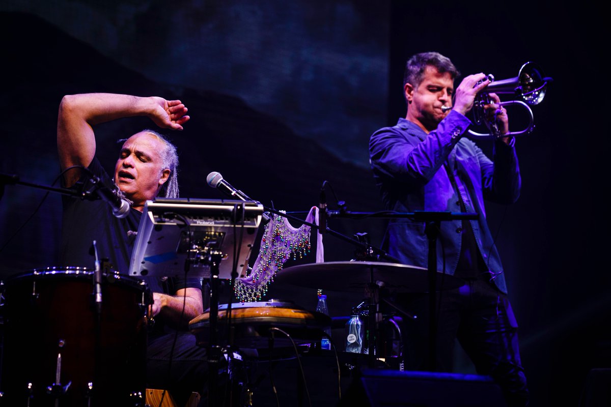 AuditoriumPdM's tweet photo. Live dall'Auditorium ma lo vedi da qualsiasi luogo! Rivivi il concerto di Mino Cinelu al @RomaJazz! #JazzForChange https://t.co/xuIGHnpBWW