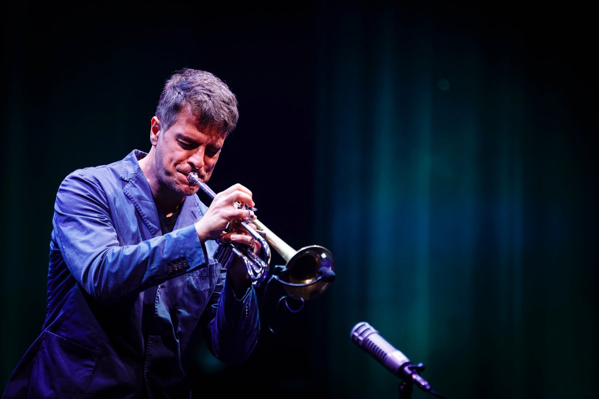 AuditoriumPdM's tweet photo. Live dall'Auditorium ma lo vedi da qualsiasi luogo! Rivivi il concerto di Mino Cinelu al @RomaJazz! #JazzForChange https://t.co/xuIGHnpBWW