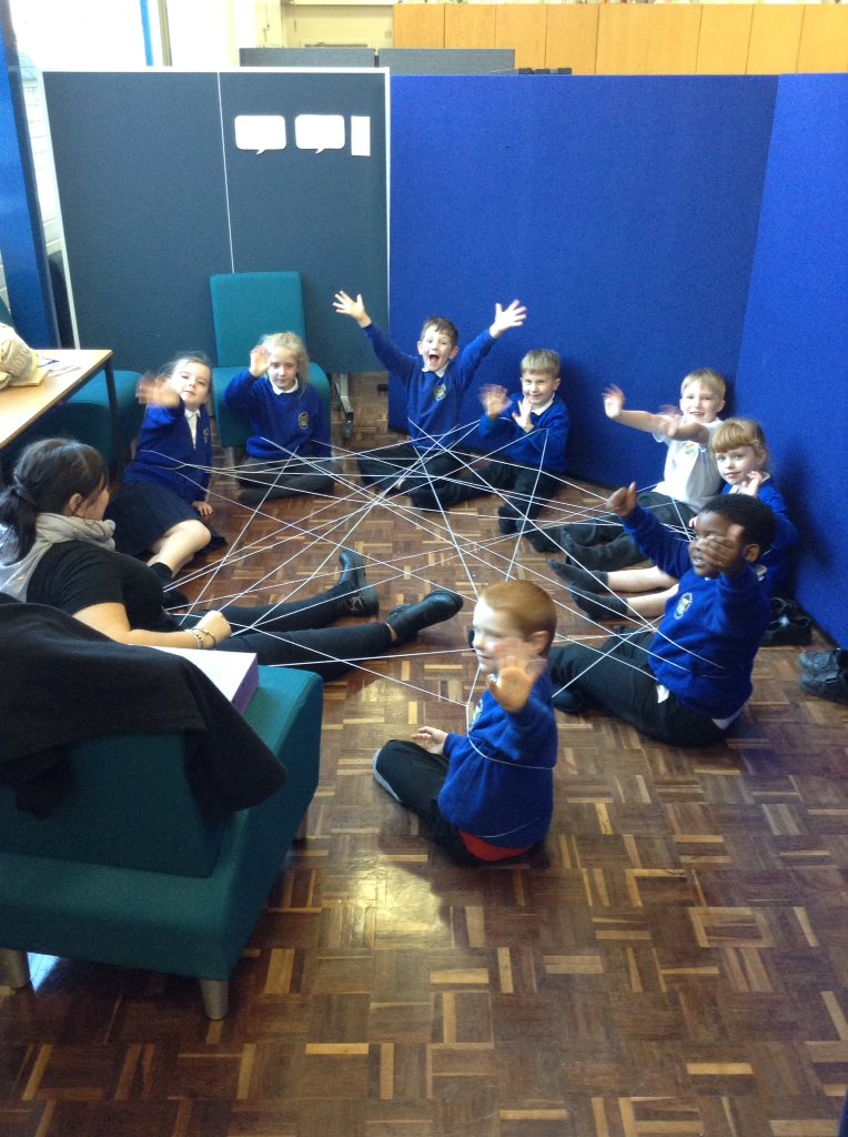 FrodshamAcademy's tweet photo. Year 1/2 loved making a friendship web out of wool.#letsgetcaught https://t.co/yAGP0tLfuv