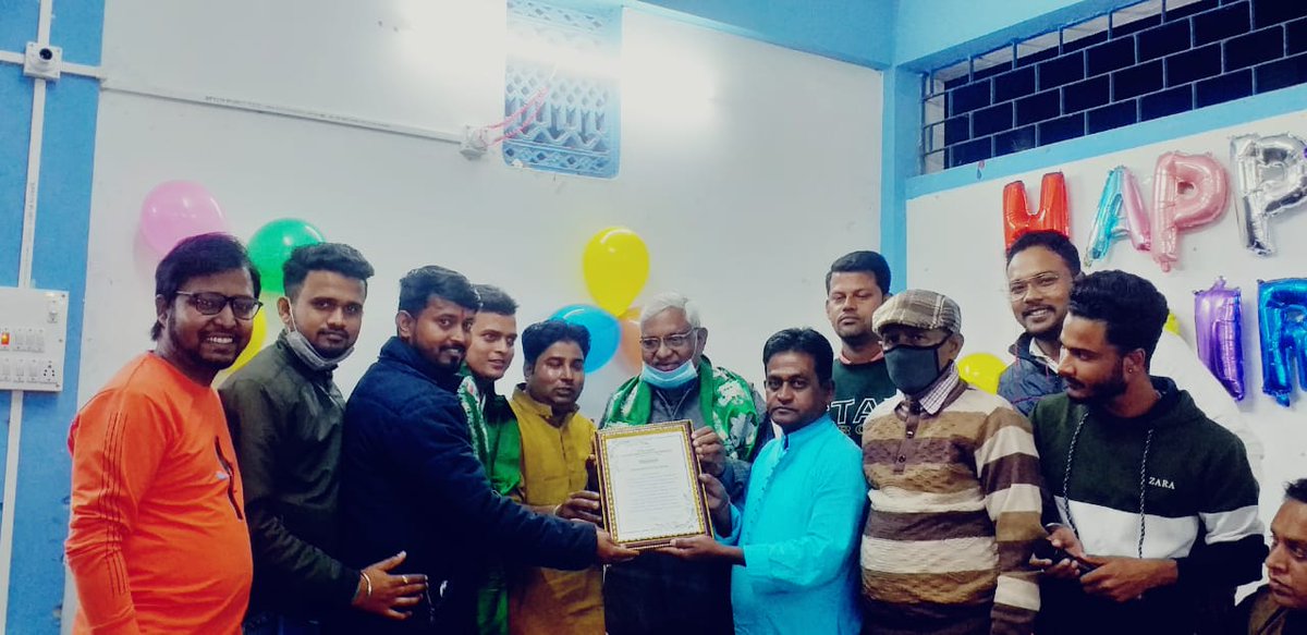 DooarsForum's tweet photo. Today got felicitated by the #oodlabariNAS for our efforts! It feels really great to see our efforts get recognised.
#dfsr #demandforsevokebridge2 #dooarsforum #dooars #coronationbridge
#secondsevokebridge https://t.co/BReKu3Qh9Z