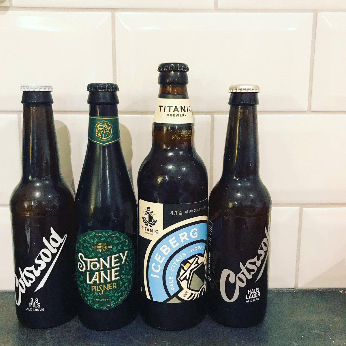 This weekend’s* beers are looking like a cracking line up. Two from <a href="/cotswoldbrewing/">Cotswold Brew Co.</a>, one from @westberksbrew and another from @titanicbrewery. All getting nice and cold in the fridge. 
*tonight’s, who am I kidding? 
#beer