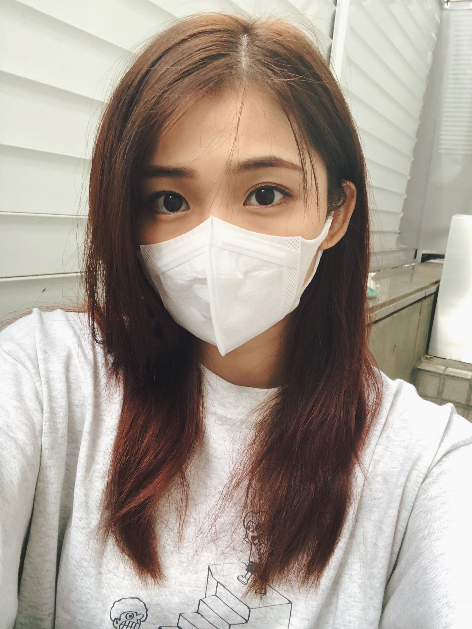 岡本玲 ちなみに髪の毛 久々茶色になりました 舞台迷子