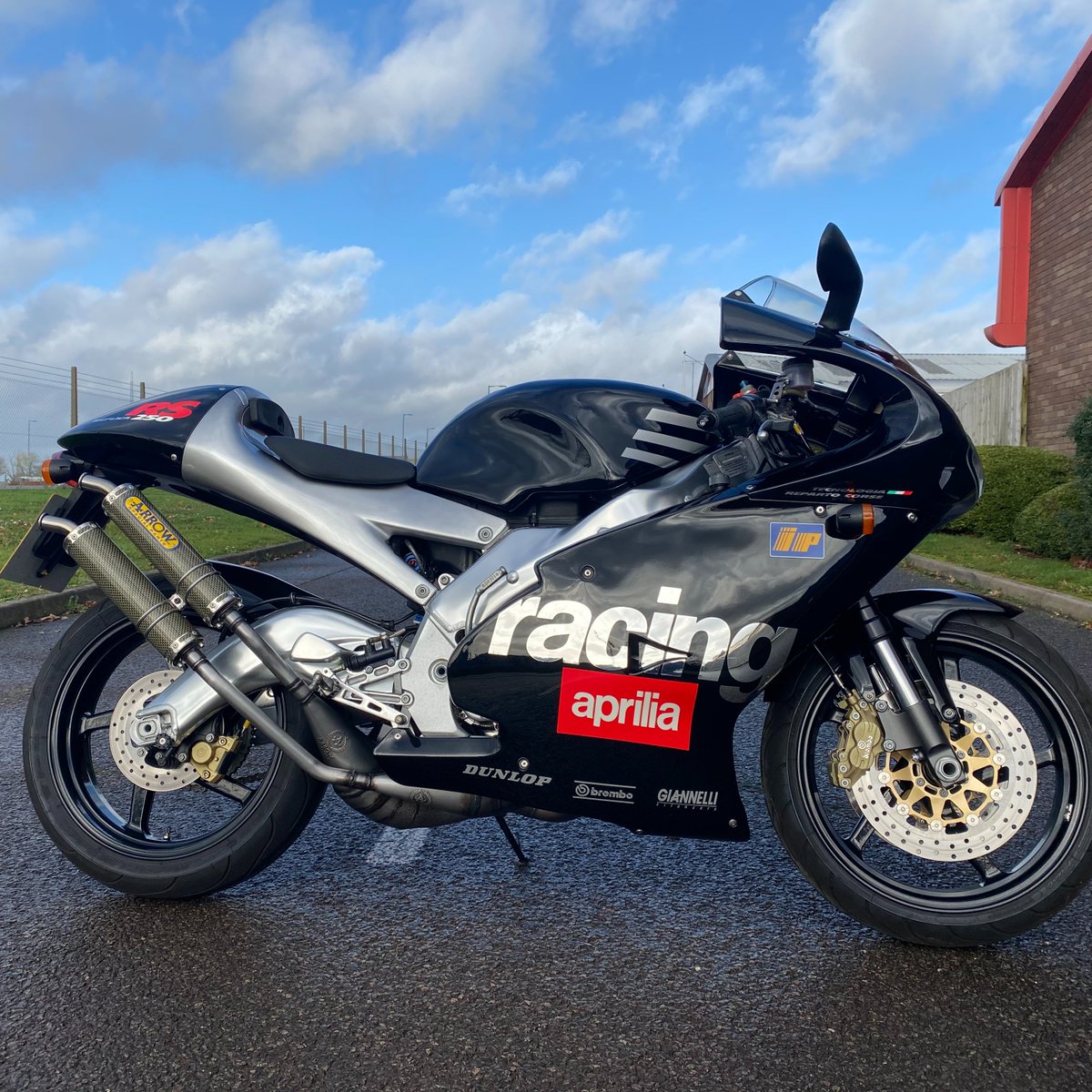 IDP Moto Ltd (@idpmoto) on Twitter photo 💥 WIN <a href="/67Shakey/">Shane Shakey Byrne</a> 's Aprilia RS250! 💥
This amazing prize has been added to our current competitions!
ENTER NOW 👉 idpmotocomp.com
🔥 Tickets just £9.99 each! 🔥
GOOD LUCK!
Live draw on sell out 💥 WIN <a href="/67Shakey/">Shane Shakey Byrne</a> 's Aprilia RS250! 💥
This amazing prize has been added to our current competitions!
ENTER NOW 👉 idpmotocomp.com
🔥 Tickets just £9.99 each! 🔥
GOOD LUCK!
Live draw on sell out