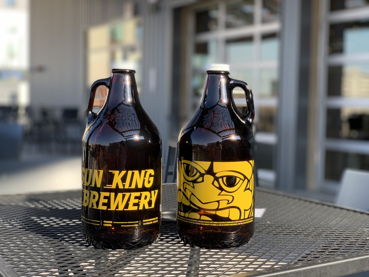SunKingBrewing's tweet photo. We couldn't ask for better fall weather!
Our patios are open for dining and we're stocked up with growlers for $6 Growler Fills on Sunlight • Wee Mac • Osiris • Pachanga.
#growlerfillfriday #aroundfishers #loveindy #experiencescarmel #sunkingbrewery #freshlocalbeer https://t.co/dLhJTqaHPm