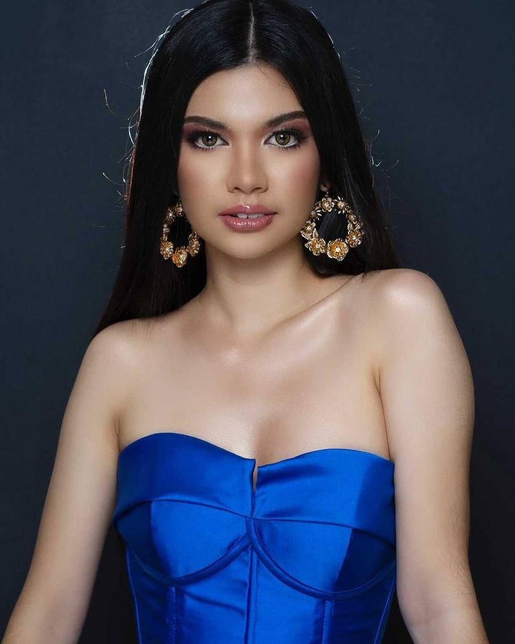 AngelopediaNews's tweet photo. #BinibiningPilipinas2020 candidate Micca Rosal's looks stunning in her recently released pictures.
Do you think she can win? 👑😍💗
#binibiningpilipinas #bbp2020 #bbpilipinas202 #iambinibini #binibini35 #miccarosal #filipinabeauty #philippines #beautyqueen https://t.co/nzt4SC8MsT
