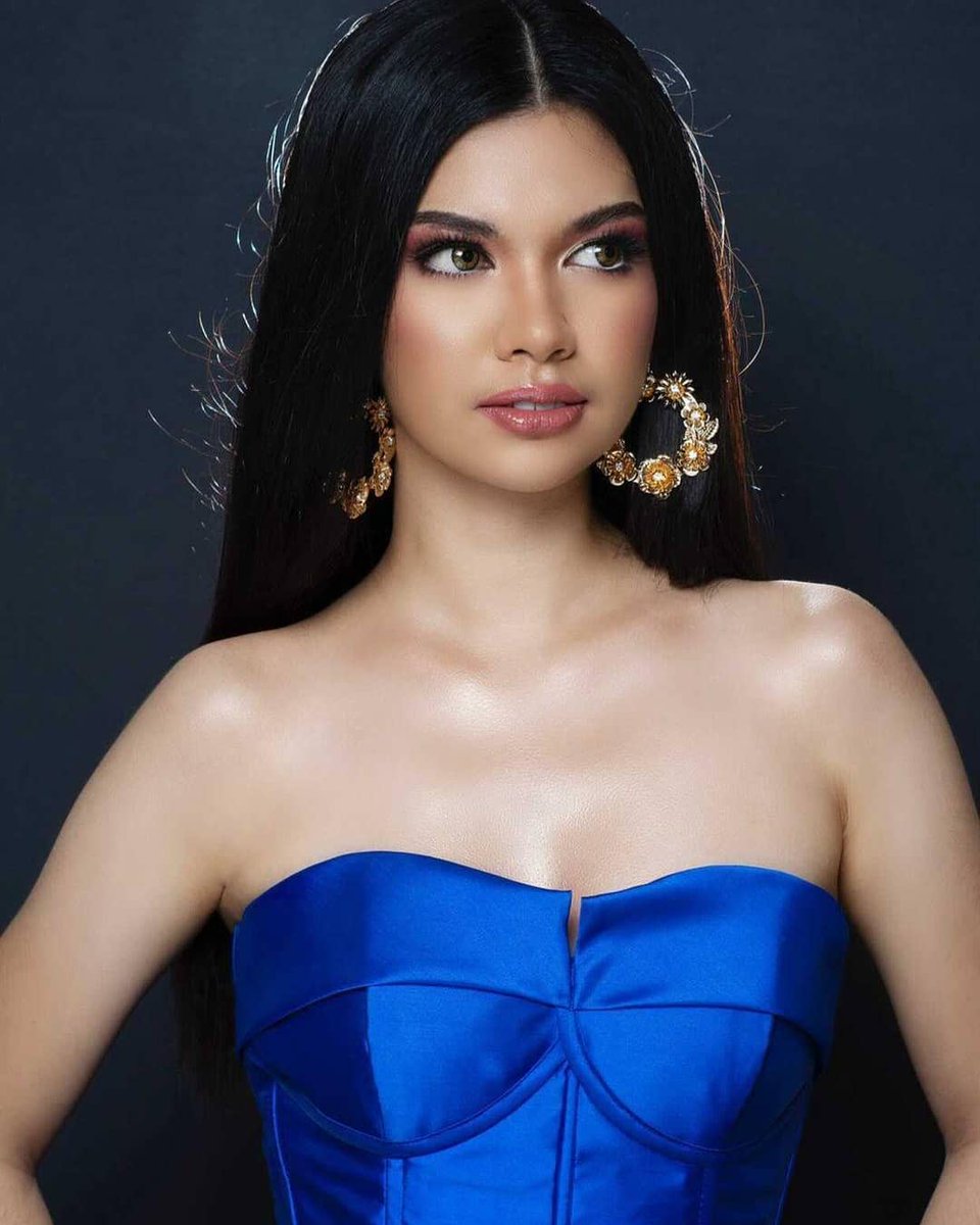 AngelopediaNews's tweet photo. #BinibiningPilipinas2020 candidate Micca Rosal's looks stunning in her recently released pictures.
Do you think she can win? 👑😍💗
#binibiningpilipinas #bbp2020 #bbpilipinas202 #iambinibini #binibini35 #miccarosal #filipinabeauty #philippines #beautyqueen https://t.co/nzt4SC8MsT