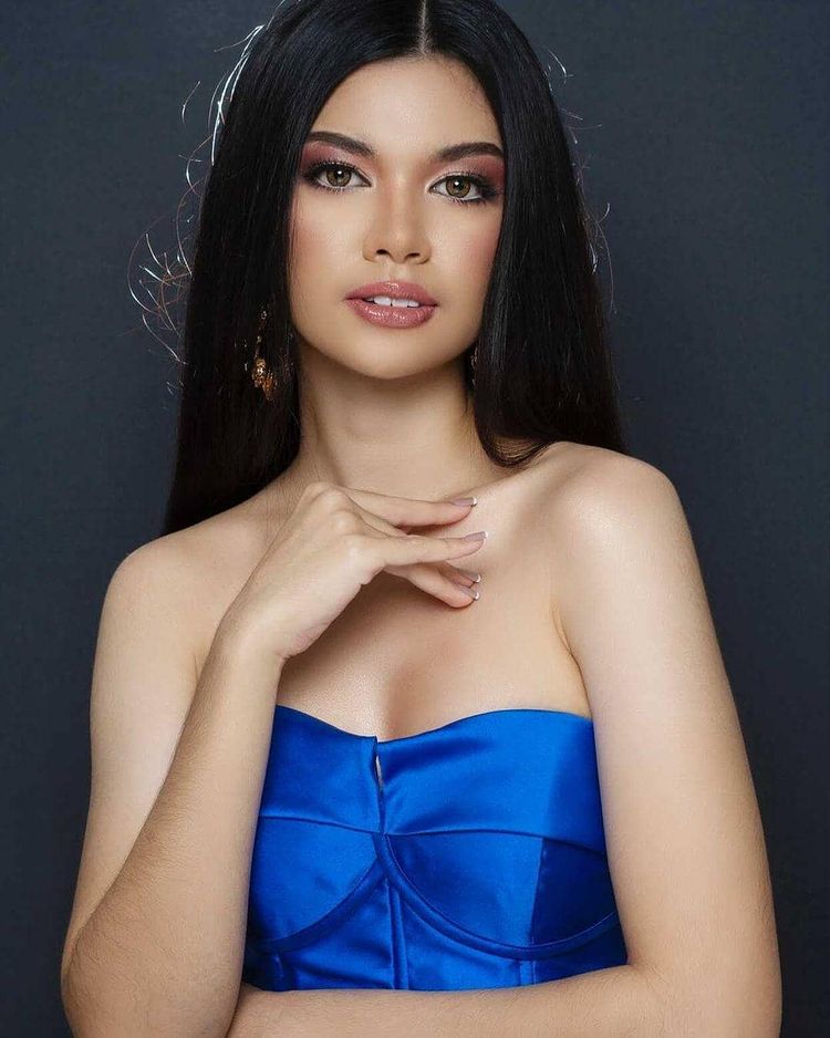 AngelopediaNews's tweet photo. #BinibiningPilipinas2020 candidate Micca Rosal's looks stunning in her recently released pictures.
Do you think she can win? 👑😍💗
#binibiningpilipinas #bbp2020 #bbpilipinas202 #iambinibini #binibini35 #miccarosal #filipinabeauty #philippines #beautyqueen https://t.co/nzt4SC8MsT