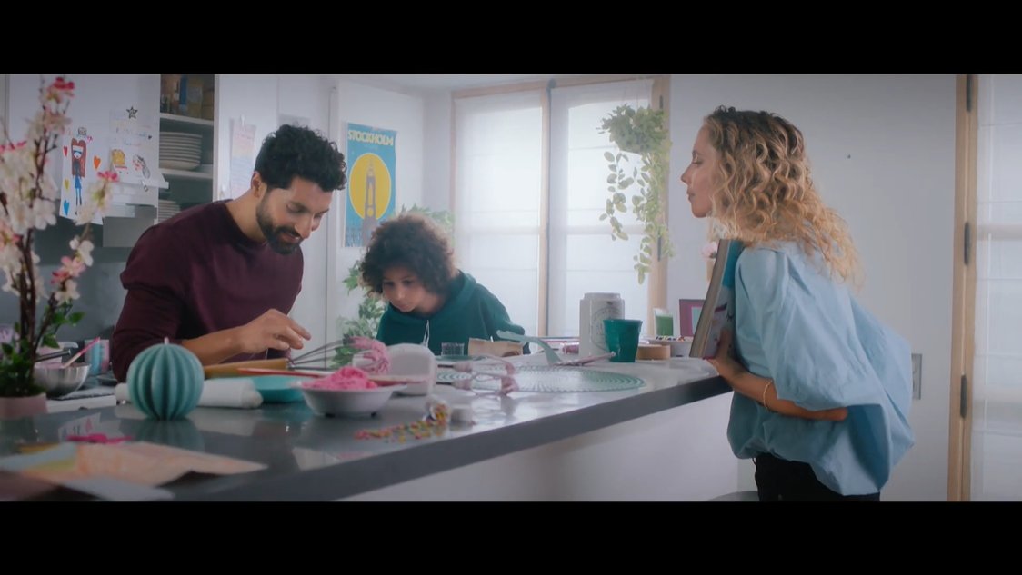 musiquedepub's tweet photo. 📱 Nouveau spot TV de @DeezerFR : #DeezerFamily #OffreFamille #DeezerPremium #OffrePremium 🎵
🎶 Musique de la pub : https://t.co/UJ3MgpWeAk
🎤 @ElectricGuest https://t.co/9EMTtCSMUO