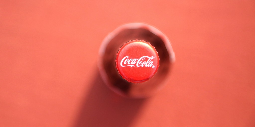 k2geospatial's tweet photo. L'histoire de @CocaCola et de ses #DistributeursAutomatiques alimentés par l'#IA. 🥤 🤖 https://t.co/R7hJDhMi2f @geoworldmedia https://t.co/gKM5y9XJ5a