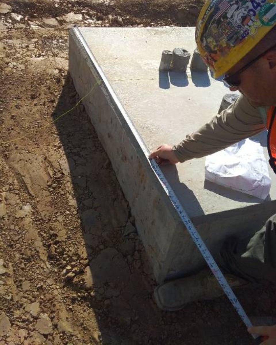 Merut_Inc's tweet photo. What're the characteristics of a quality civil #contractor? We'd say that expertise, use of superior products, and client-contractor transparency are essentials. Read 'What You Need to Know About #CivilConstruction Before Hiring a Contractor' for more: https://t.co/tLWwqmdTV8 https://t.co/vszVsV0YQ7
