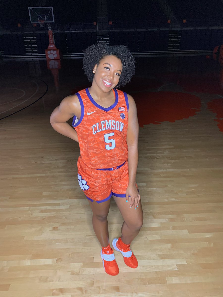 Amari Robinson tweet media