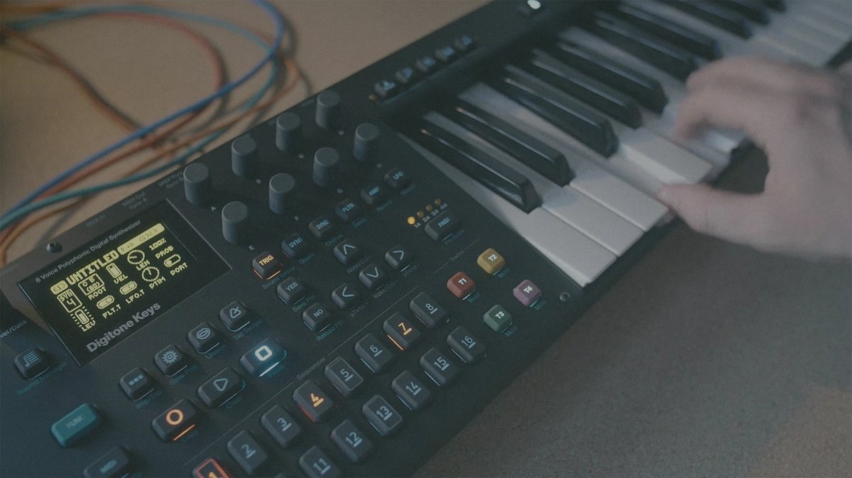 WeAreElektron's tweet photo. With #DigitoneKeys and #Digitone, you can choose the play mode you prefer for each and every sound. Have things perfectly primed from the off when you switch between sounds for quicker and easier design possibilities. Find out more about the Digis: https://t.co/zwystG3JkL https://t.co/jzgK3tU8yF
