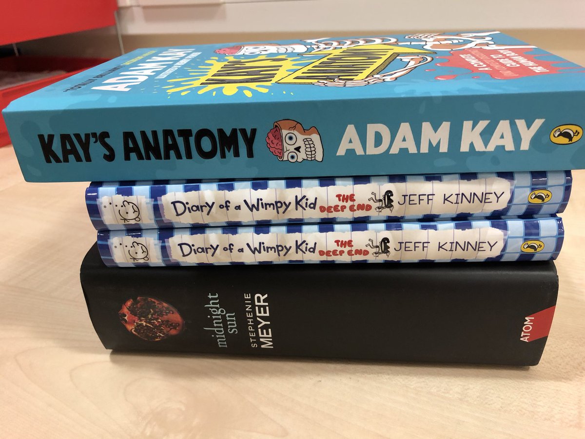 Librarian tweet media