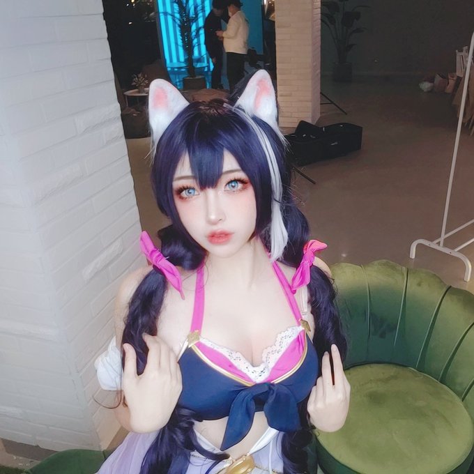 Twitterのコスプレ画像16