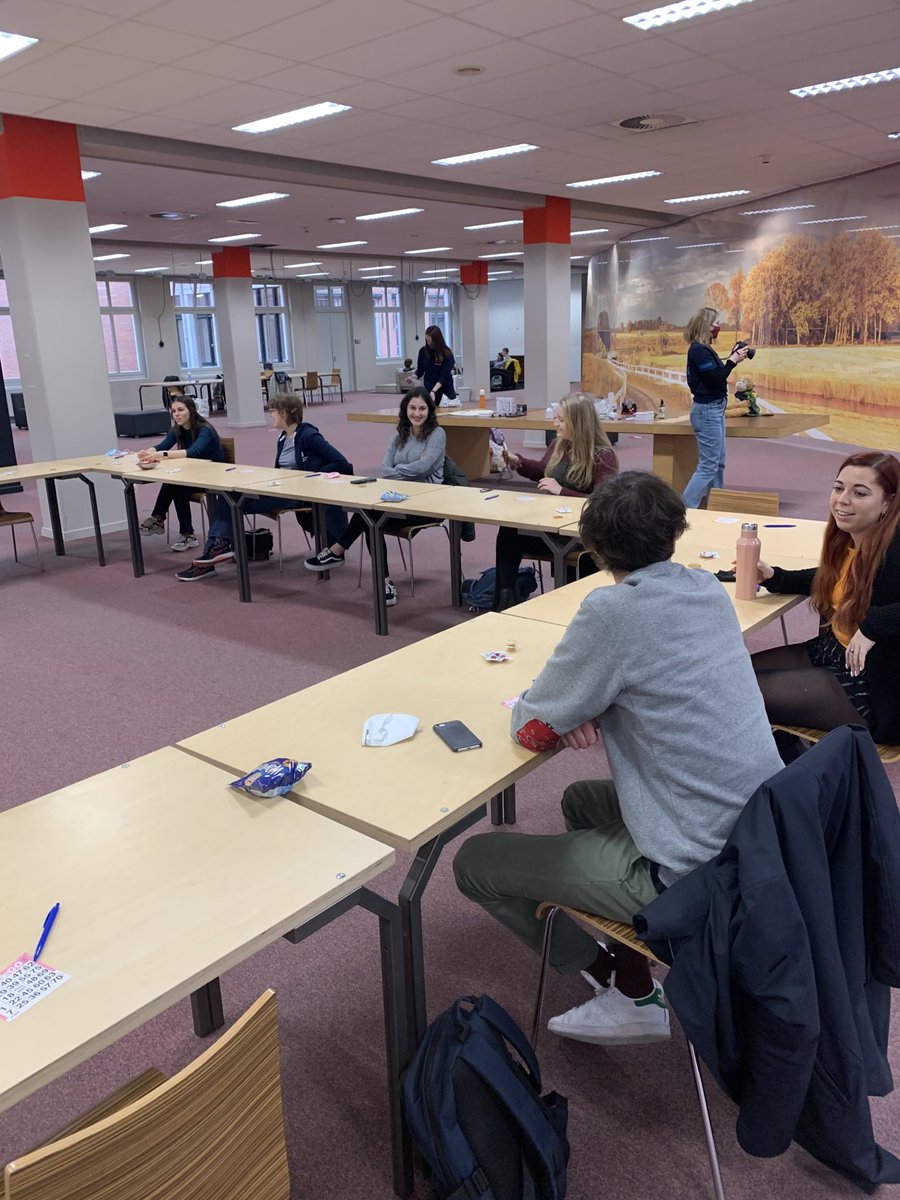 JoukedeVries's tweet photo. Studenten van de ⁦@univgroningen⁩ willen elkaar graag ontmoeten. Het kan onder RIVM-regels in de Oude Boteringestraat 18. Met dank aan de studentassessor in het CVB Teun Havinga. https://t.co/jfGtkuEu1k