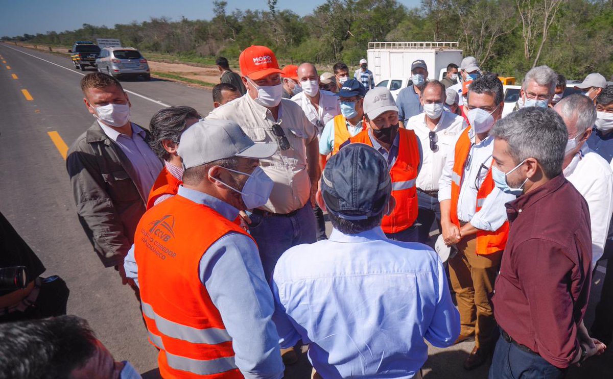 PresidenciaPy's tweet photo. 📍🇵🇾 Loma Plata, #Chaco:El Presidente de la República @MaritoAbdo inauguró el Sub Tramo 5 de la #RutaBioceánica, que ya alcanzó 120 km de los 277 km previstos. https://t.co/0GI1ITOJe5